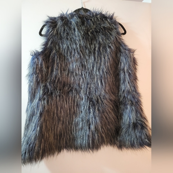 Buffalo David Britton faux fur dark blue & grey shaggy vest size Medium - Picture 4 of 4